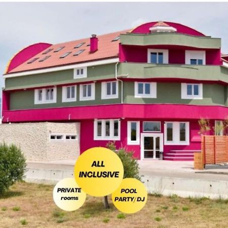 Hostel Zrce All Inclusive- All You Can Drink And Eat! (Adults Only) Novalja Exterior foto