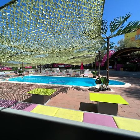 Hostel Zrce All Inclusive- All You Can Drink And Eat! (Adults Only) Novalja Exterior foto