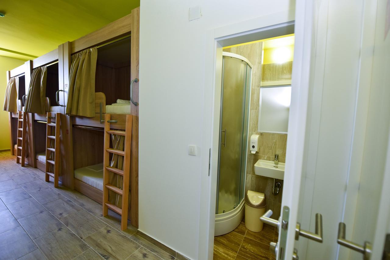Hostel Zrce All Inclusive- All You Can Drink And Eat! (Adults Only) Novalja Exterior foto