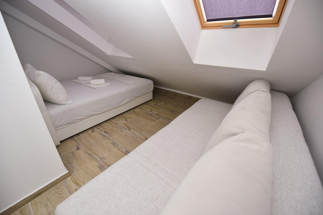 Hostel Zrce All Inclusive- All You Can Drink And Eat! (Adults Only) Novalja Exterior foto