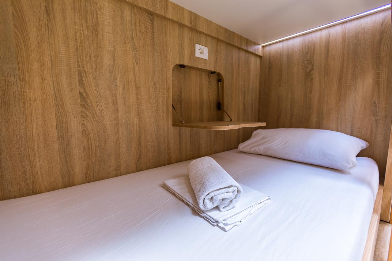 Hostel Zrce All Inclusive- All You Can Drink And Eat! (Adults Only) Novalja Exterior foto